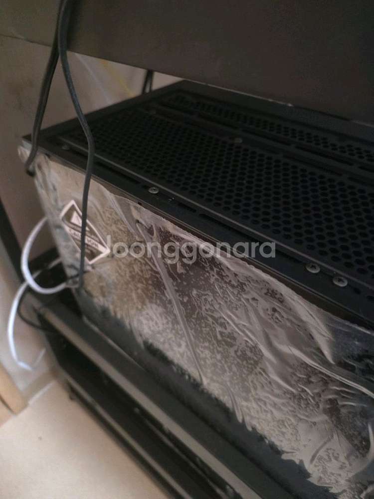 검정색 PC 케이스 판매합니다. 내부가 보이는 투명한--1