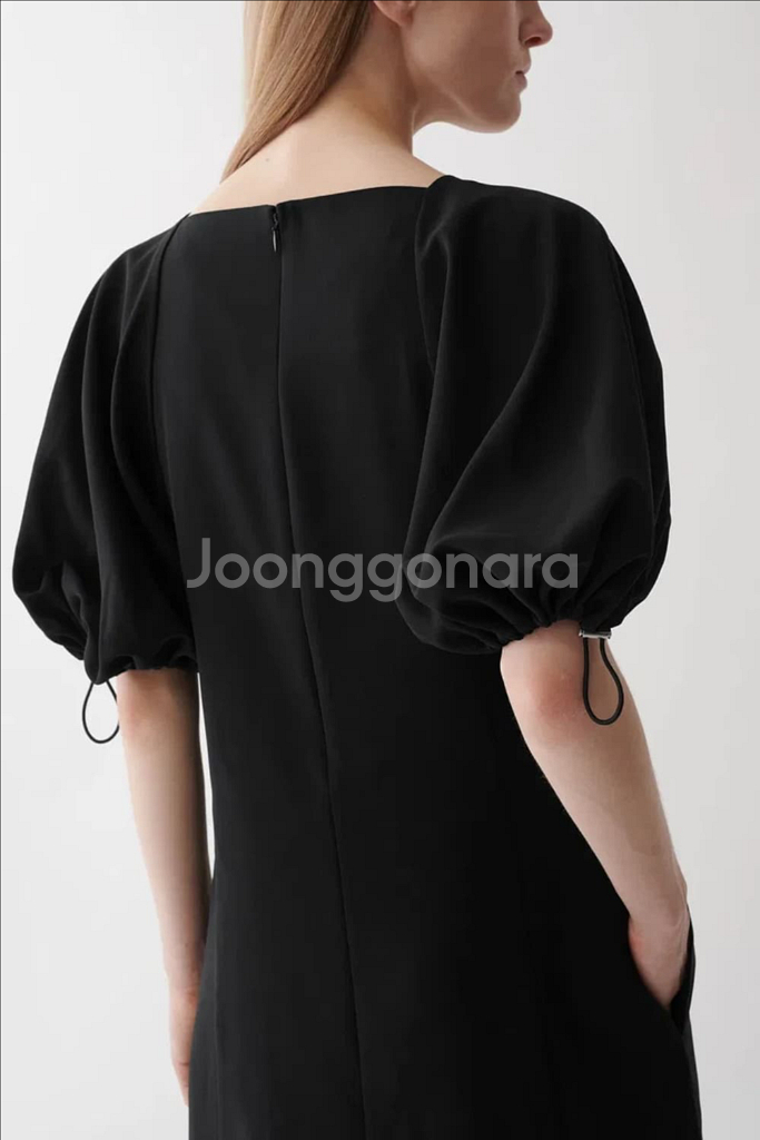 코스 COS 에이라인 드로우코드 퍼프원피스 36--3