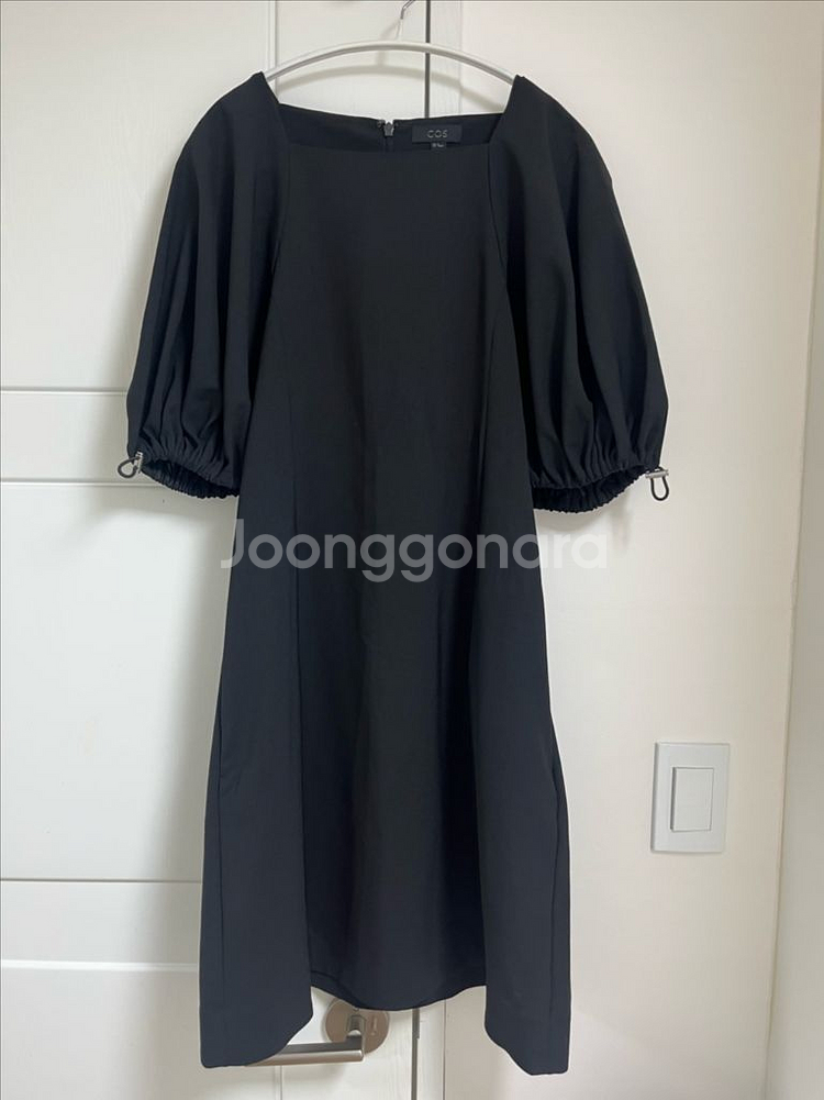 코스 COS 에이라인 드로우코드 퍼프원피스 36--8