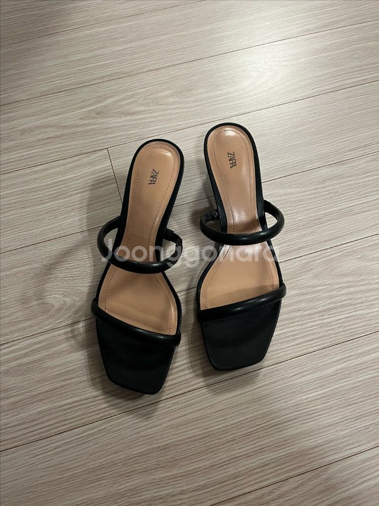 자라 블랙 힐 샌들 245--3