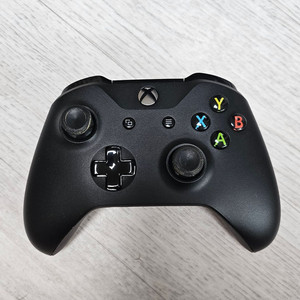 xbox 무선 컨트롤러 3세대 블랙+무선배터리