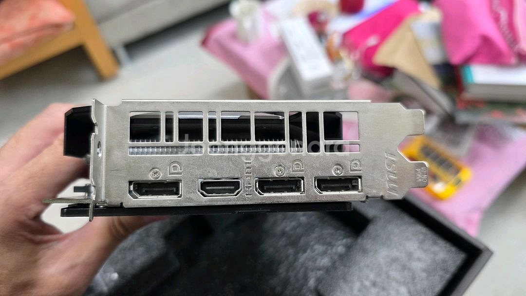 MSI Venus Rtx2060super 8GB--3
