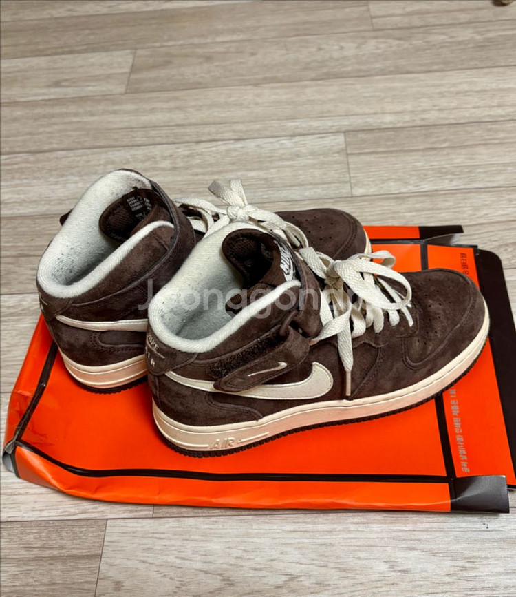 나이키 에어포스 1 미드 07 QS (235)--2