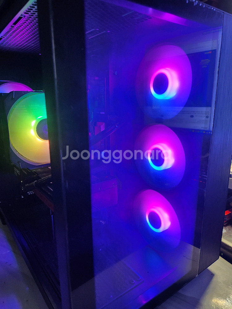 7800X3D 5070 고성능 컴퓨터 본체--3