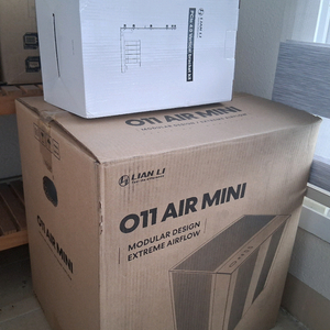 LIAN LI O11 Air Mini 케이스