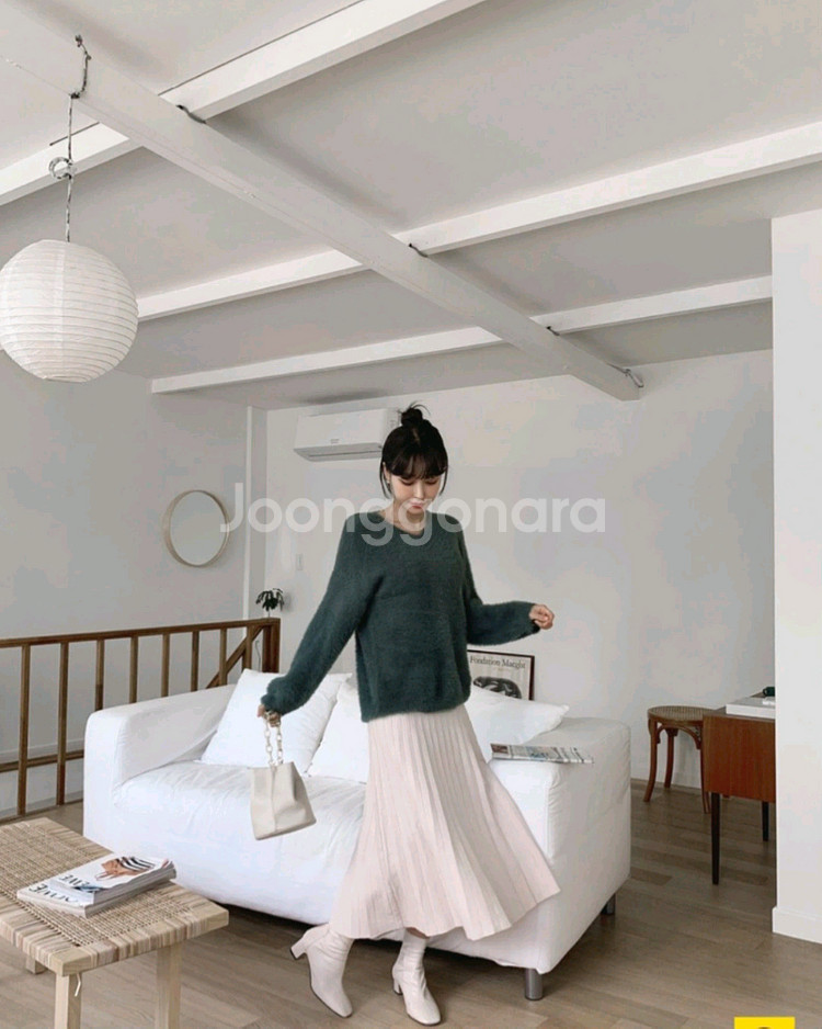 앙고라 브이넥 니트--3
