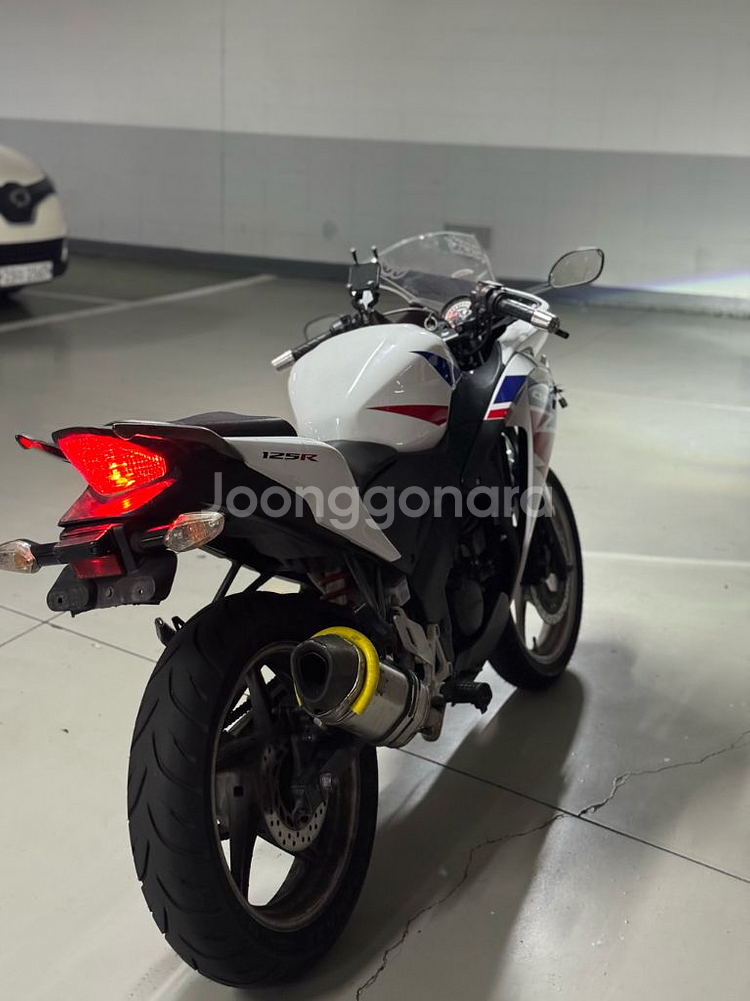 cbr125 16년식 판매합니다 마지막에 시동영상 있음--3