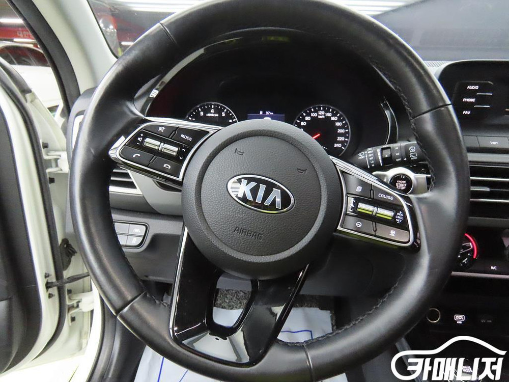 [기아]셀토스 가솔린 1.6 터보 4WD 트렌디 #앱특 이미지