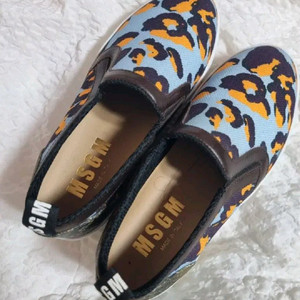 MSGM 슬립온 팔아요 (36사이즈)