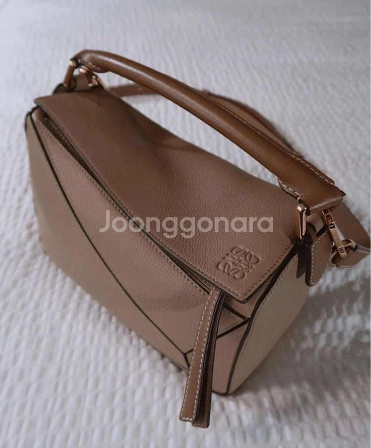 로에베 스몰 퍼즐 백 샌드 밍크 레어컬러--0