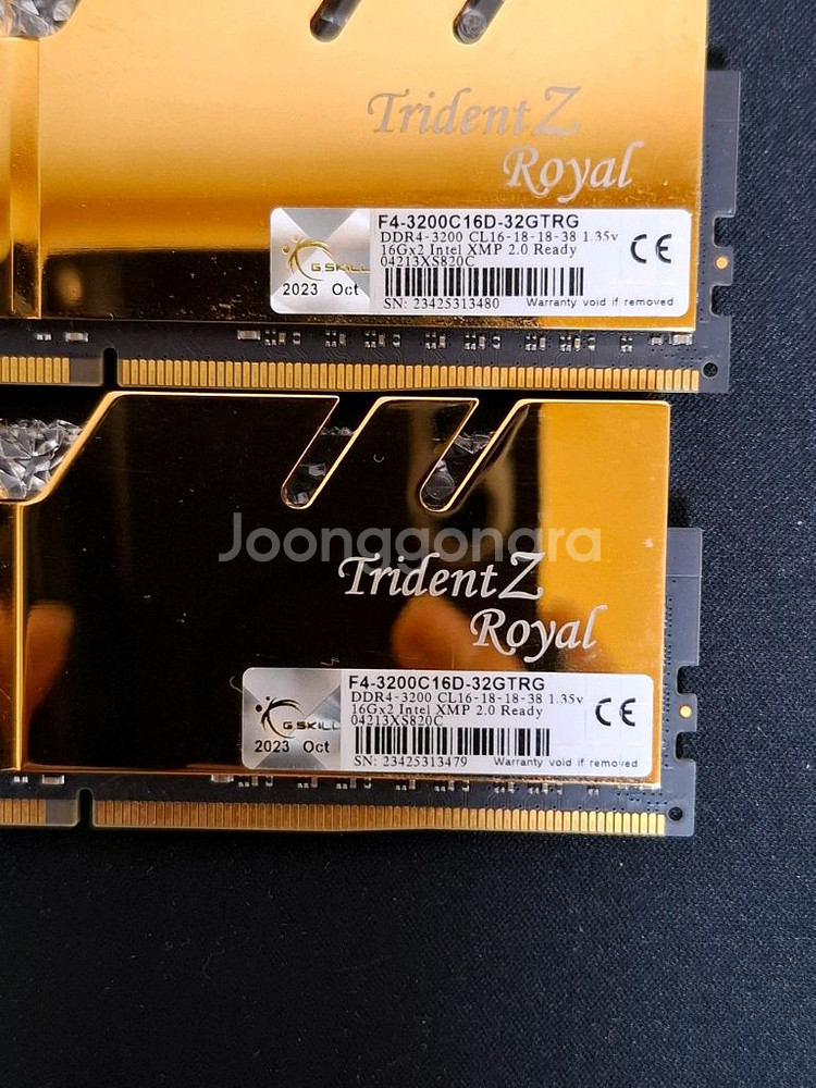 지스킬 로얄 DDR4 3200 32GB(16GB 두개)--2