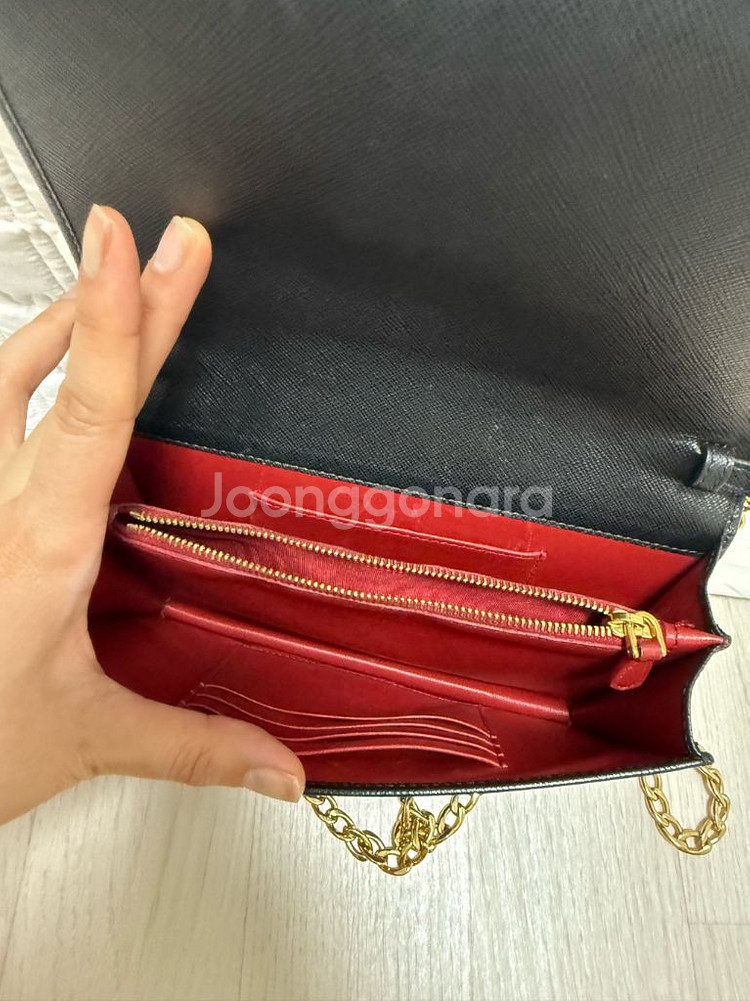 프라다 WOC 크로스 체인백 팔아요.--1