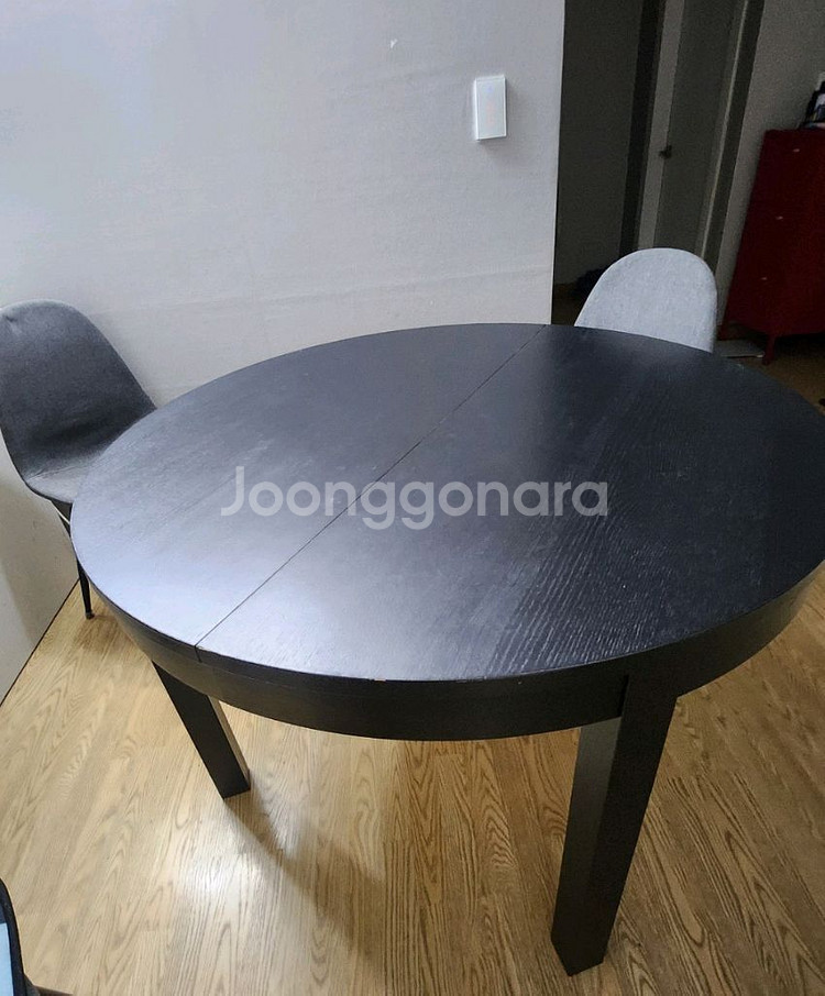 이케아 비우르스타 확장형 식탁--0