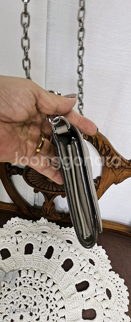 토리버치 체인 크로스백 가방--4