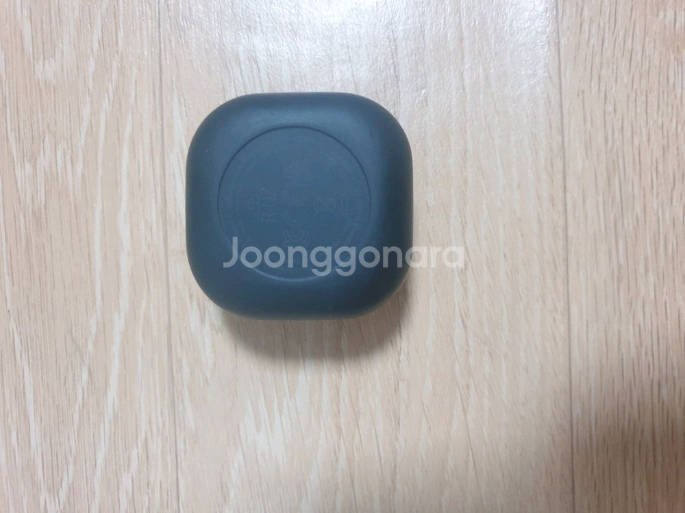 갤럭시 버즈2프로 블랙 본체 충전기--2