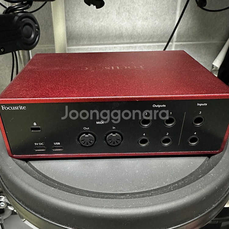 스칼렛 4i4 4세대 오디오 인터페이스 팝니다--1