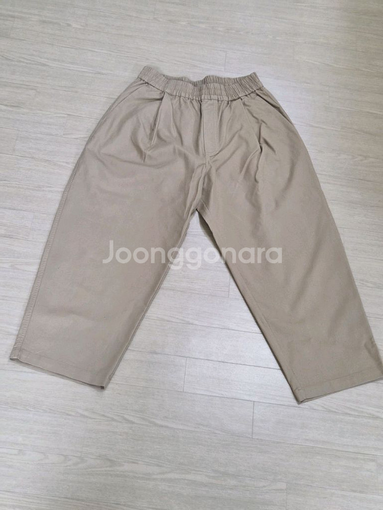 [새상품] COS 베이지색 바지 S--0