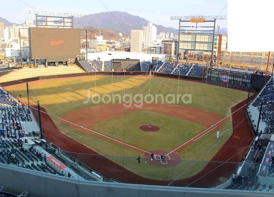 9월14일 일요일 한화이글스 키움 3루내야--1