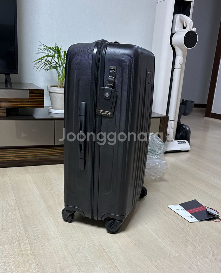 투미캐리어24인치.확장형(v4컬렉션.거의새것--2