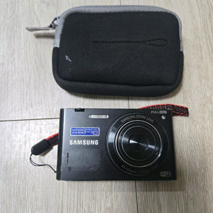 MV900F 삼성 미러리스 카메라 판매합니다.
