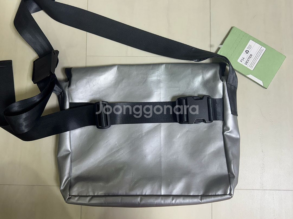 프라이탁 덱스터 F14 메신저백 정가 416,000--2