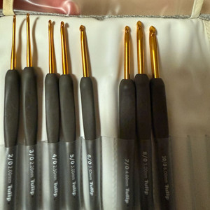 튤립 에티모 그레이 코바늘 세트