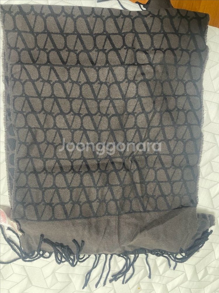 발렌티노 머플러--1