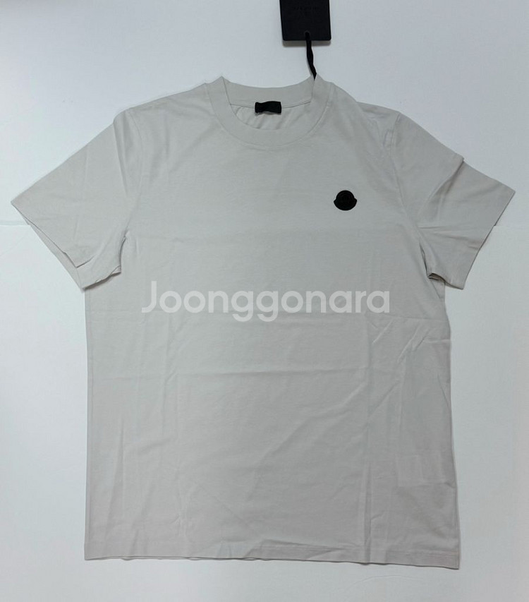 몽클레어 반팔 정품 라지사이즈--0