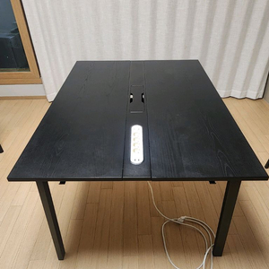 이케아 회의용 테이블