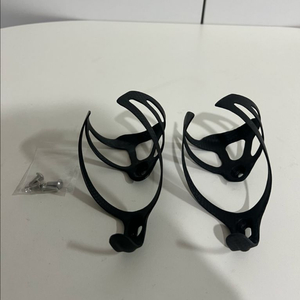 카본 물통케이지 새상품 팝니다