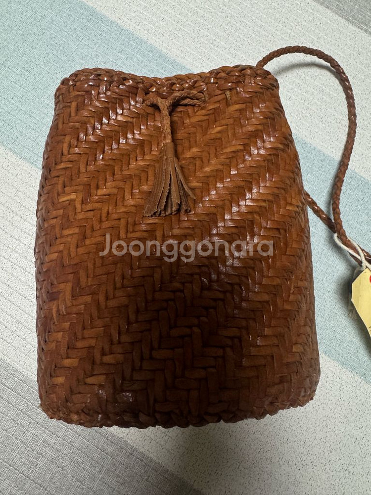 드래곤 디퓨전 폼폼 버킷백 탄--0
