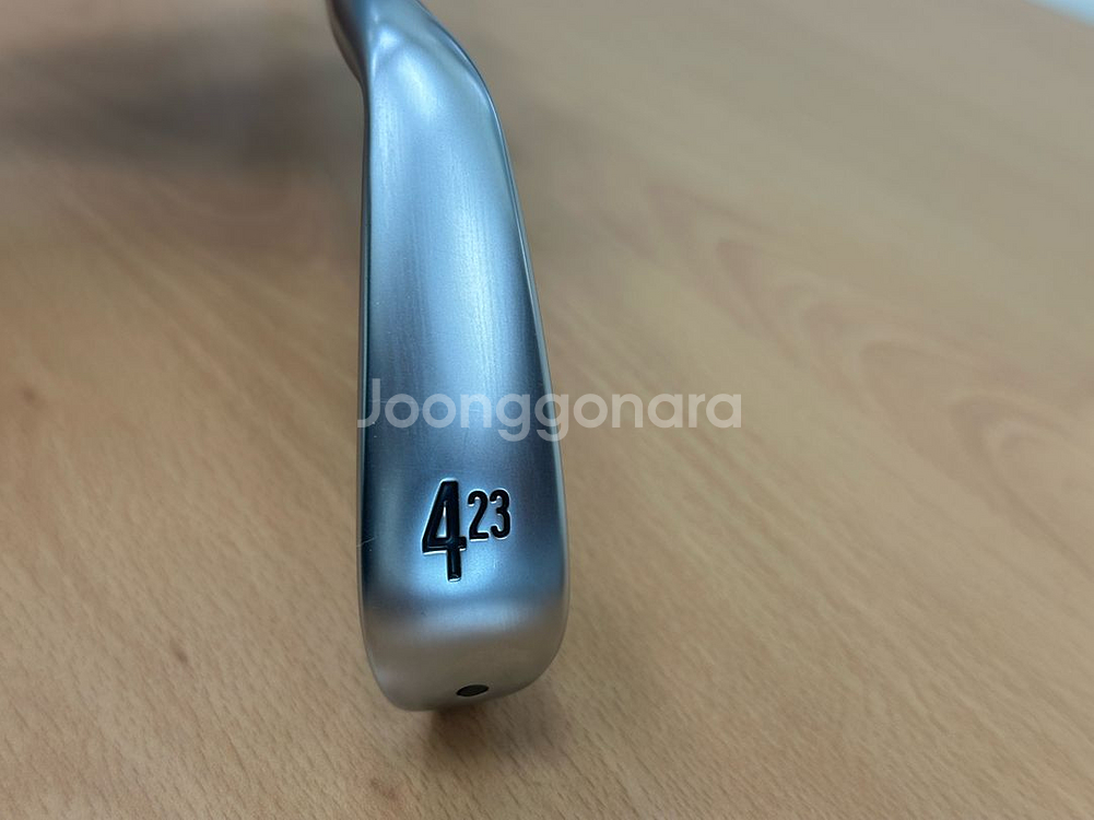 스릭슨 드라이빙 4번아이언--0