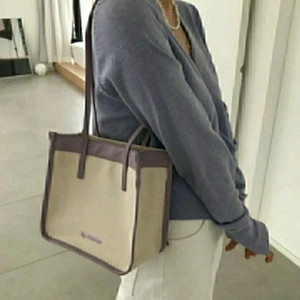 by Atelier 바이아뜰리에 애니백 새제품