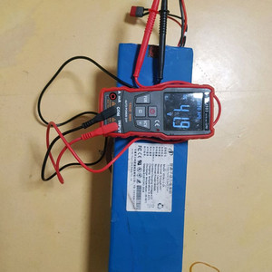 36V 10AH 리튬 배터리 팩입니다.