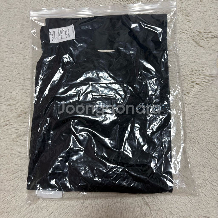 플레이브 앙콘 티셔츠 미개봉 L--0