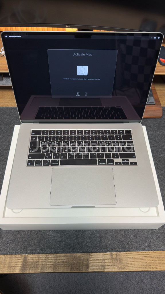 맥북에어 m3 15 (24/1TB)--18