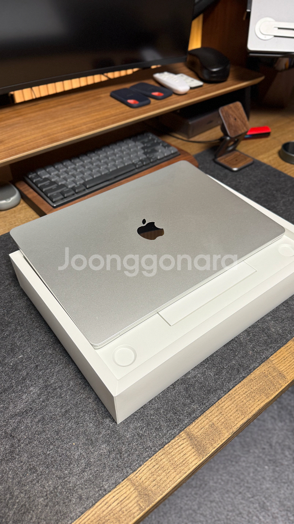 맥북에어 m3 15 (24/1TB)--6