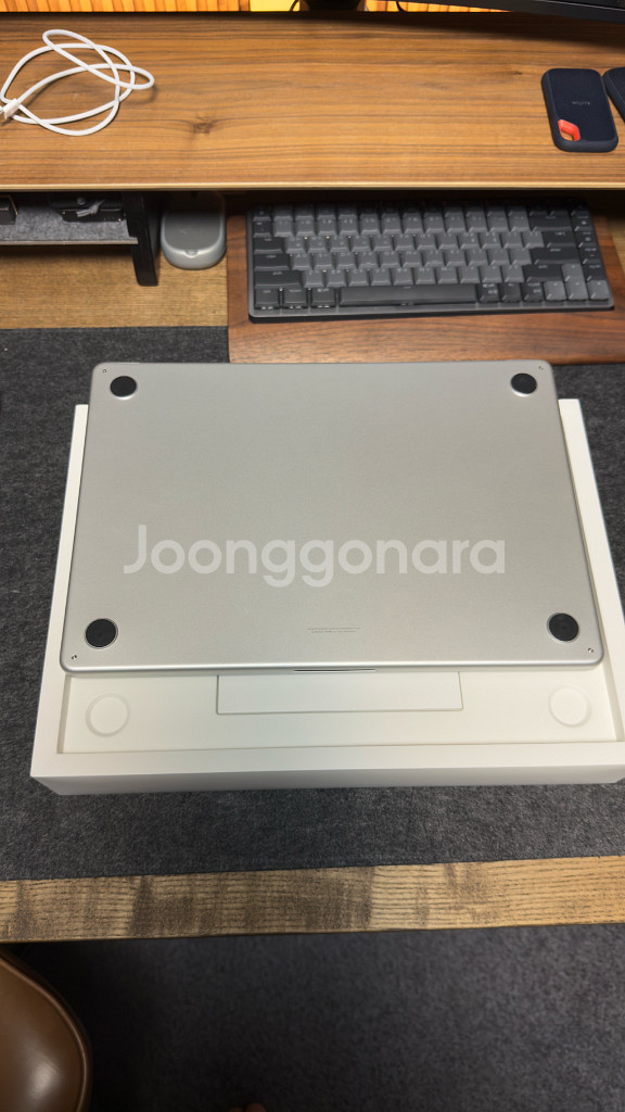 맥북에어 m3 15 (24/1TB)--9