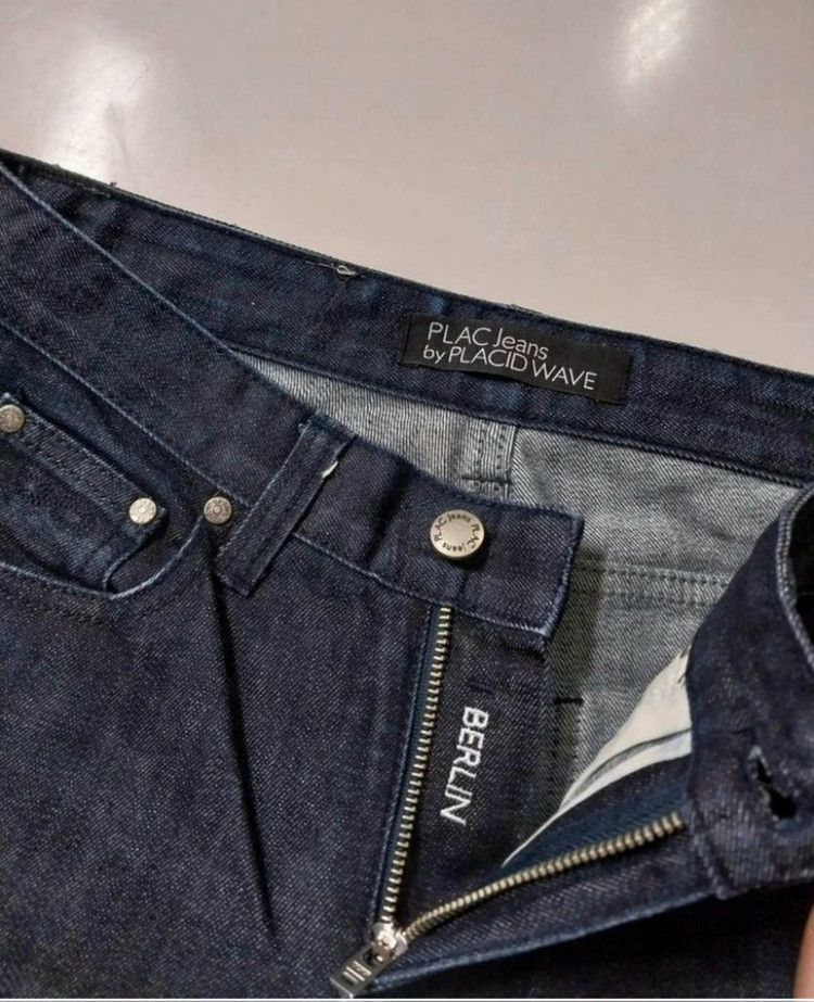 30)플랙진 가죽패치 BERLIN 진청 스판 일자청바지--4