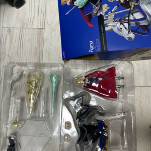 아르토리아 팬드래건 랜서 피그마 DX