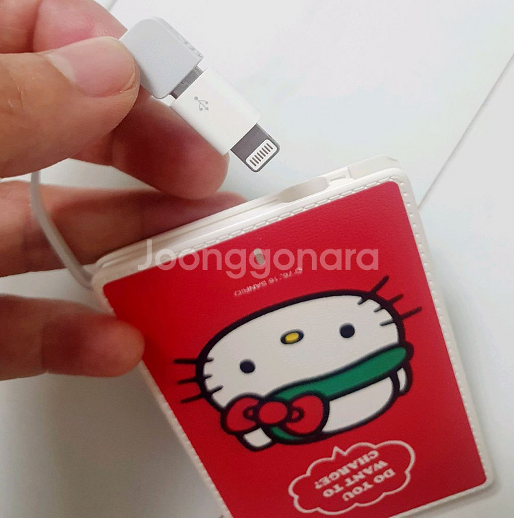 헬로키티 빈티지 리미티드 에디션 보조배터리--5