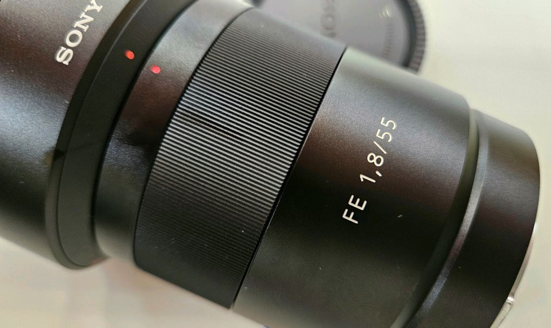 소니 FE 55mm F1.8 ZA SEL55.8 이미지