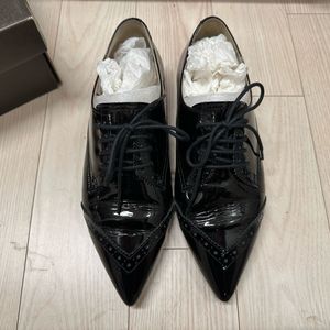 슈콤마보니 페이턴트 로퍼 36사이즈