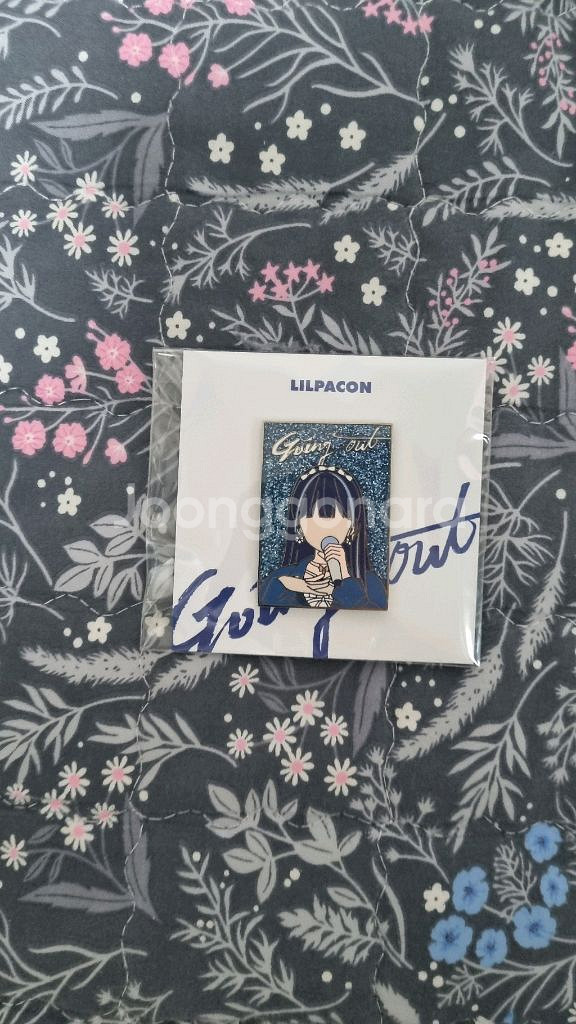 릴파콘 금속뱃지 팝니다.--0