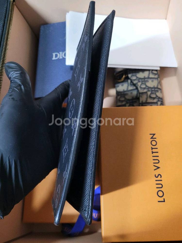 루이비통 브라짜 월릿 모노그램 이클립스 장지갑--8