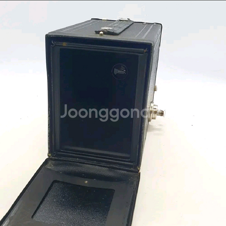 * 빈티지 중형 박스카메라 코닥브라우니--6