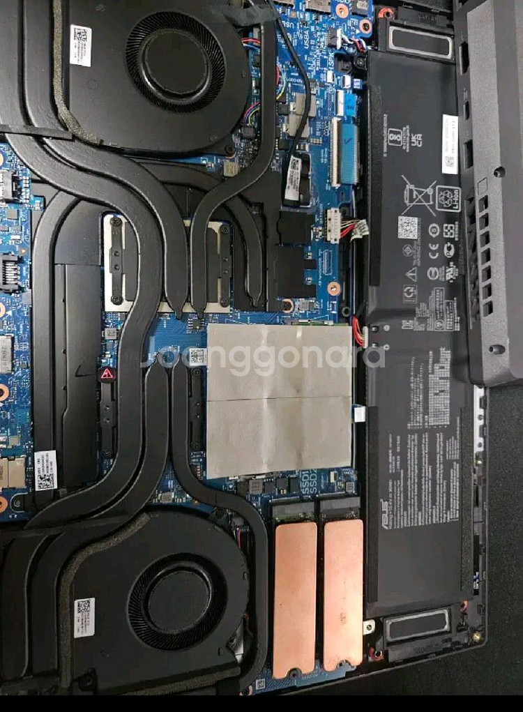 ASUS ROG StrixG15 G513QR-HF115--4