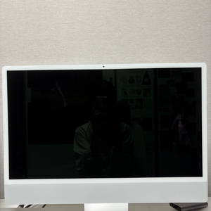 아이맥 24인치 M3 16GB 512GB S급