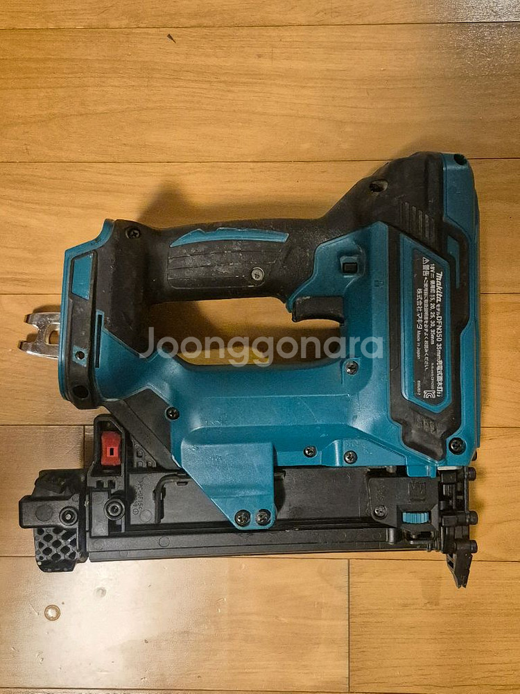 마끼다 충전타카 DFN350 베어툴--1