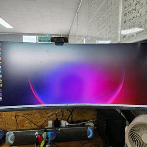 울트라 와이드 QHD LED 삼성모니터 이미지